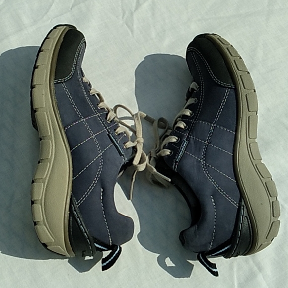 clarks wavewalk ladies